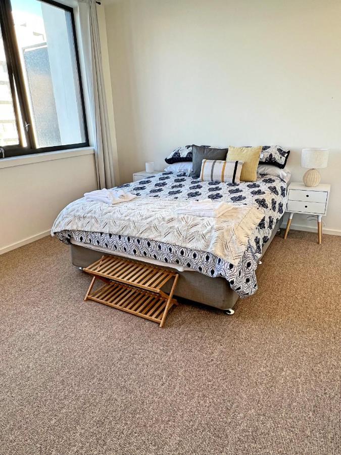 Industrial Yet Modern, 1Bd 1Bth Apt - Woden Phillip Экстерьер фото