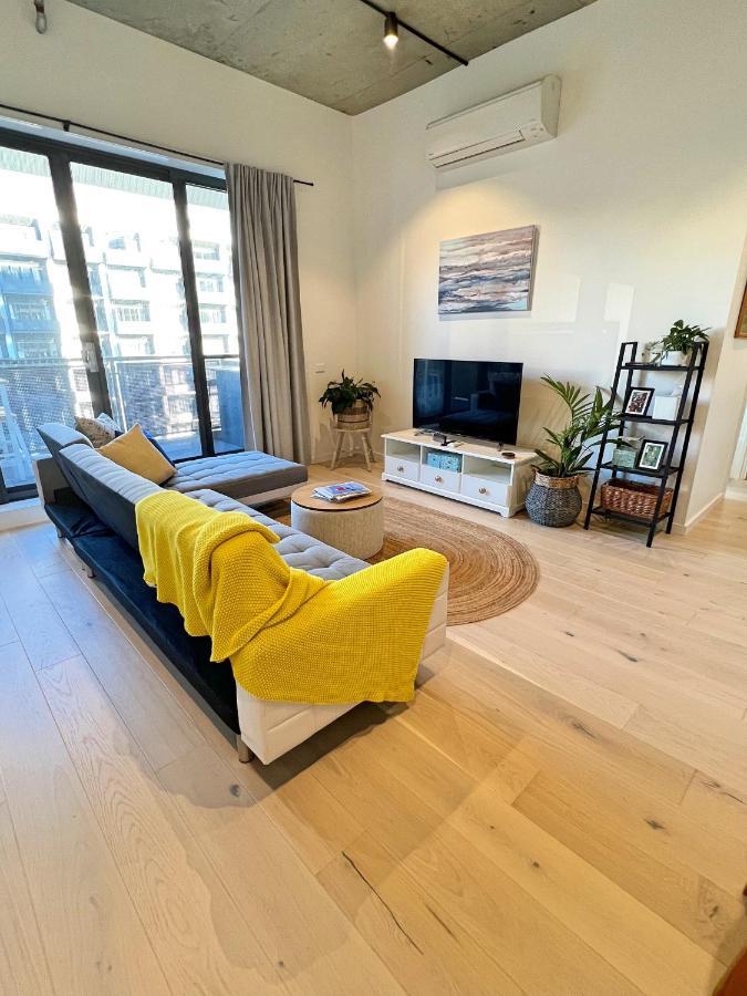 Industrial Yet Modern, 1Bd 1Bth Apt - Woden Phillip Экстерьер фото