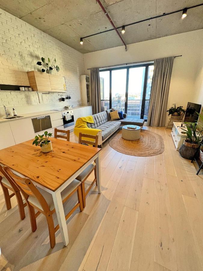 Industrial Yet Modern, 1Bd 1Bth Apt - Woden Phillip Экстерьер фото