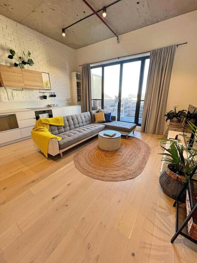 Industrial Yet Modern, 1Bd 1Bth Apt - Woden Phillip Экстерьер фото